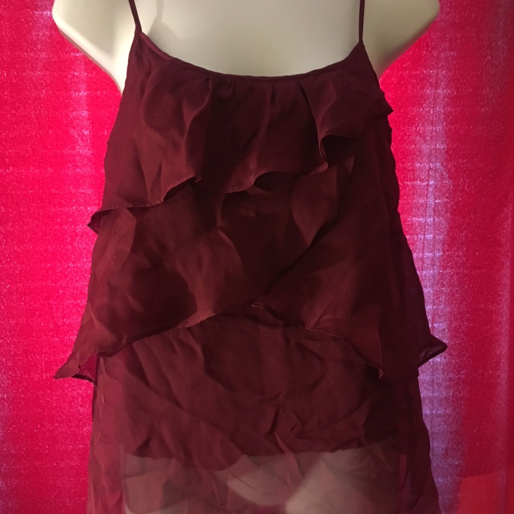 NEW YORK & COMPANY ruffled top S
